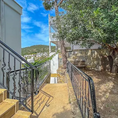 3br Duplex Close To Center فيلة *