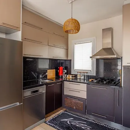 فيلة 3br Duplex Close To Center بودروم