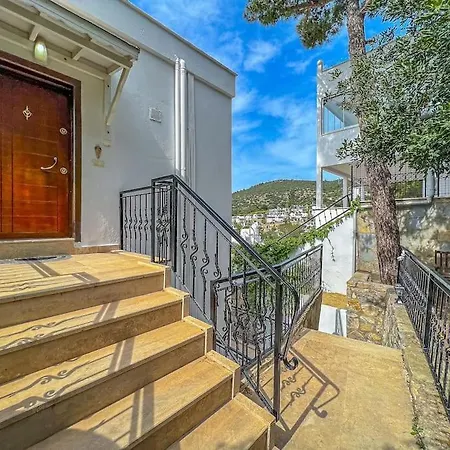 3br Duplex Close To Center فيلة *