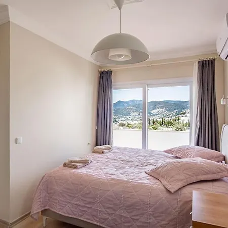 3br Duplex Close To Center فيلة