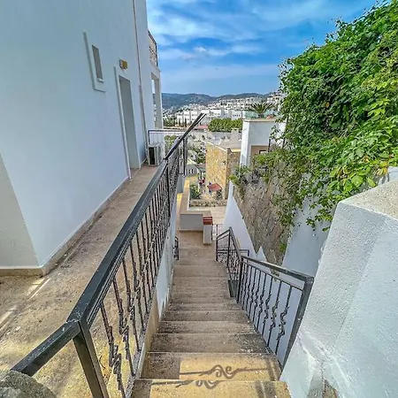 Villa 3br Duplex Close To Center *